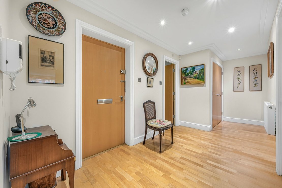 2 bedroom Flat for sale in Westfield-view16