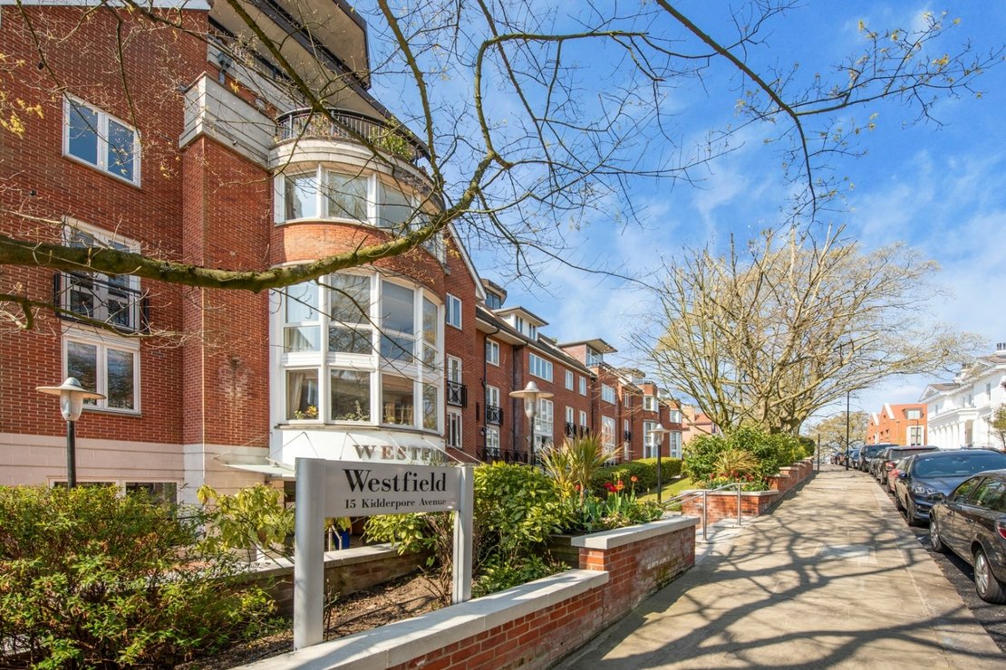 2 bedroom Flat for sale in Westfield-view19
