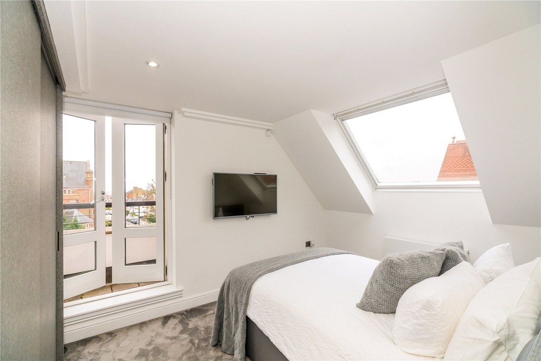 2 bedroom Flat for sale in Westfield-view5