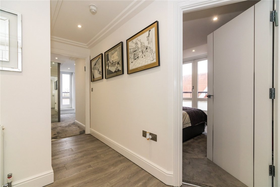 2 bedroom Flat for sale in Westfield-view9