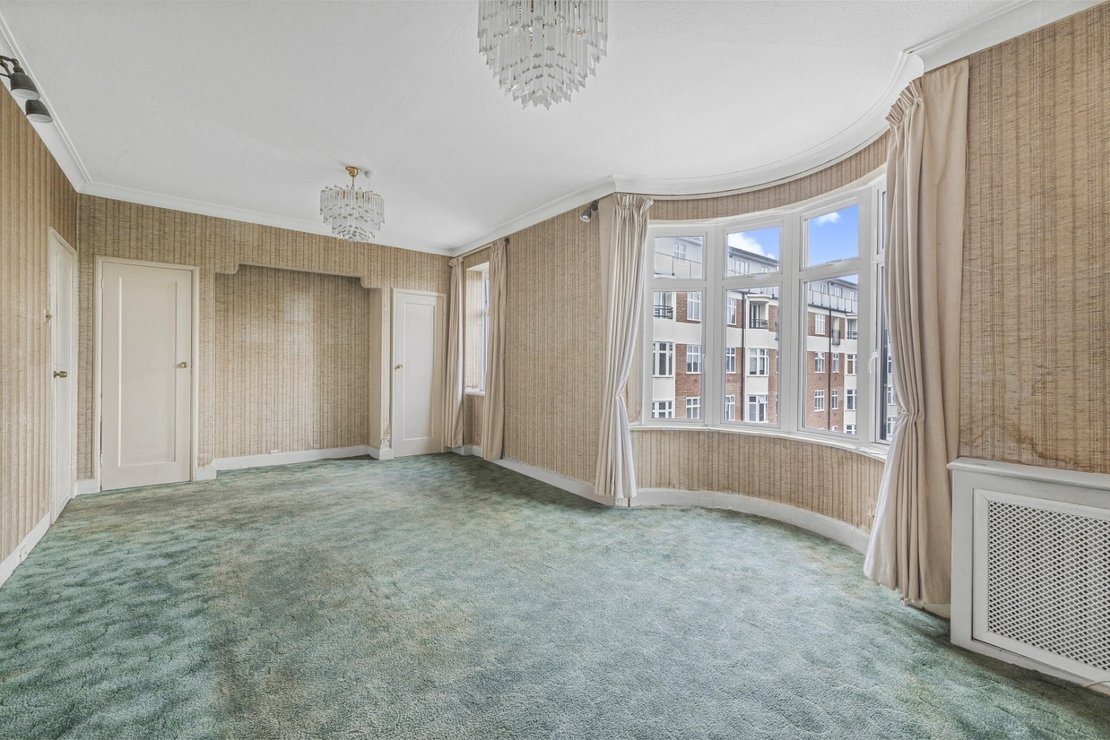 3 bedroom Flat for sale in William Court-view3