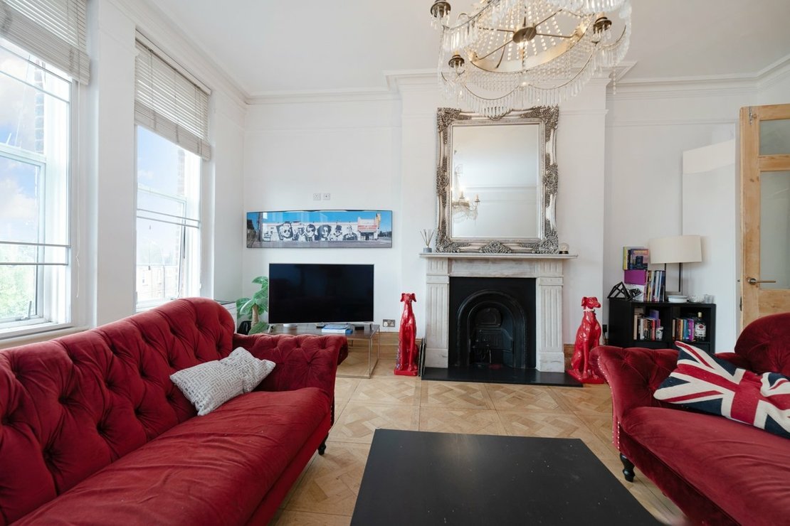 4 bedroom Flat for sale in Winchester Avenue-view14