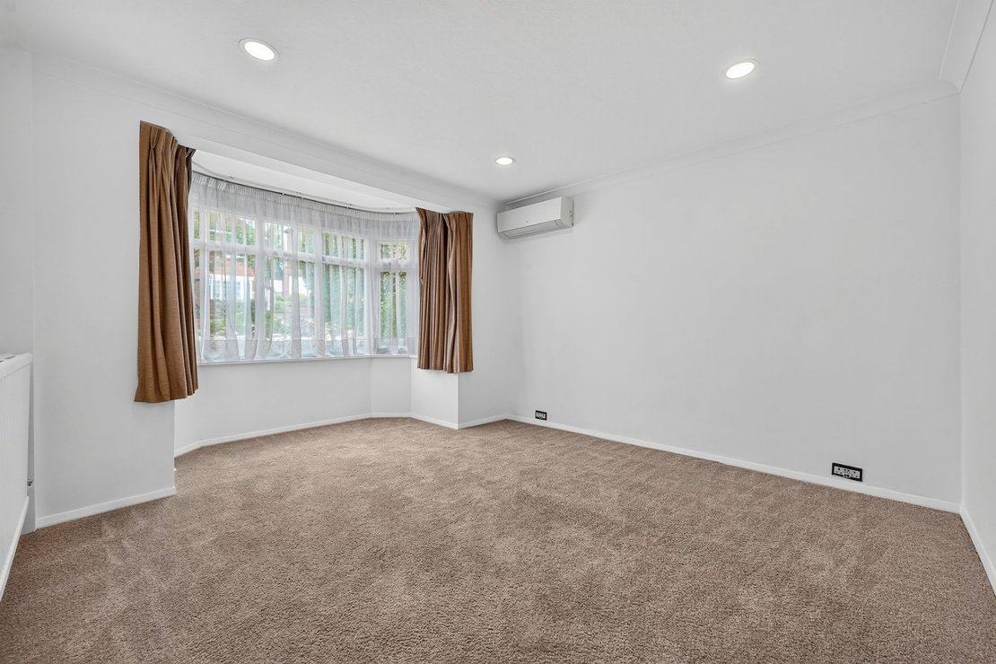 3 bedroom House for sale in Winscombe Way-view10
