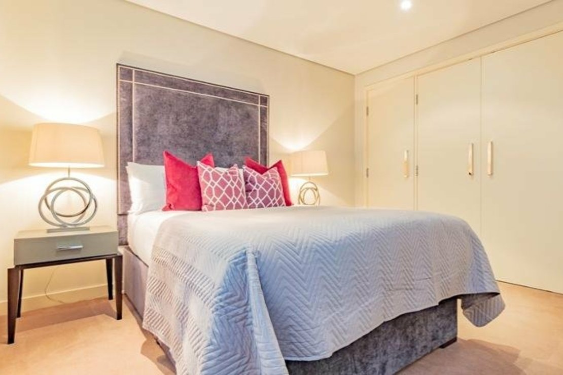 3 bedroom Flat,Newhome to rent in 4b Merchant Square East-view5