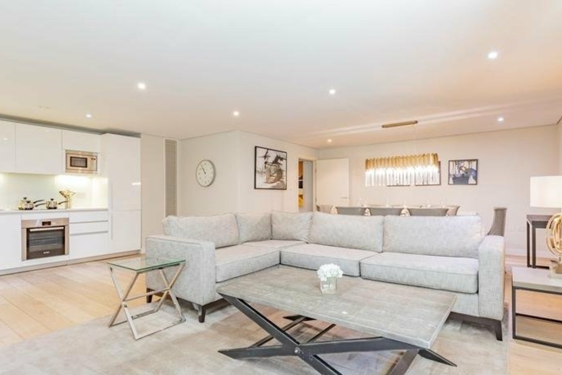 3 bedroom Flat,Newhome to rent in 4b Merchant Square East-view3