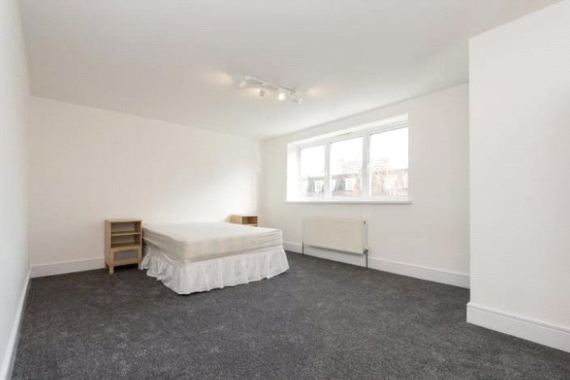 3 bedroom Flat to rent in Ash Court-view4