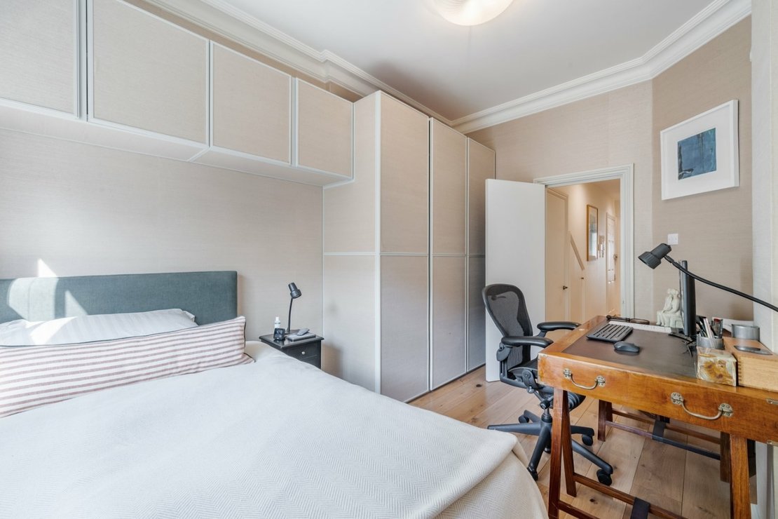 2 bedroom Flat to rent in Belgrave Gardens-view9