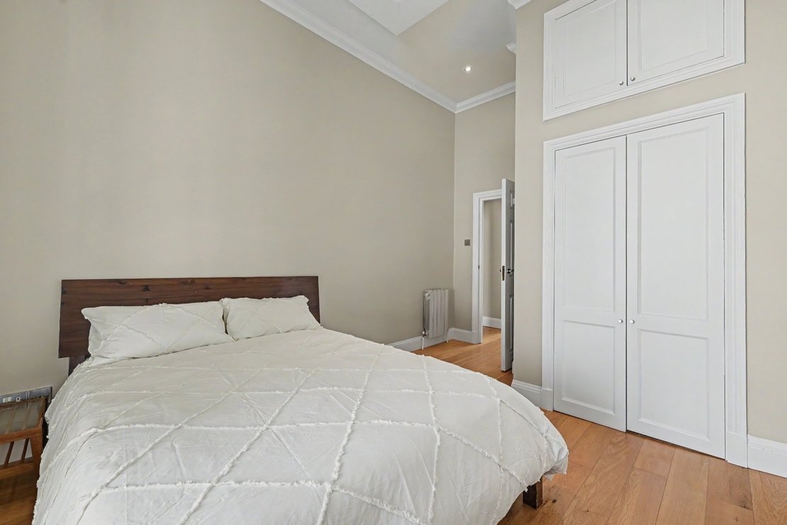 2 bedroom Flat to rent in Belgrave Gardens-view8