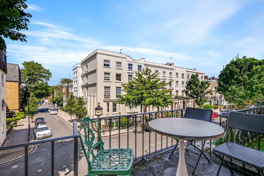 2 bedroom Flat to rent in Belgrave Gardens-view3