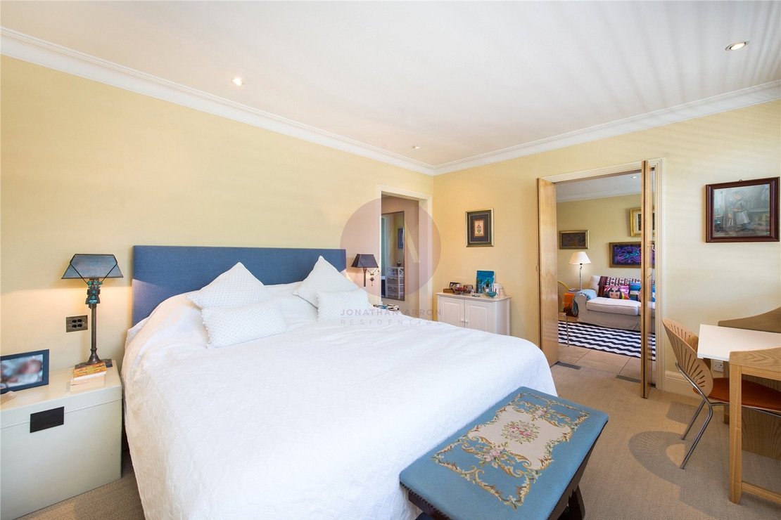 2 bedroom Properties to rent in Belgravia Mansions-view4