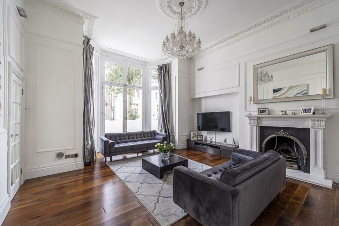 3 bedroom Flat to rent in Belsize Park Gardens-view4