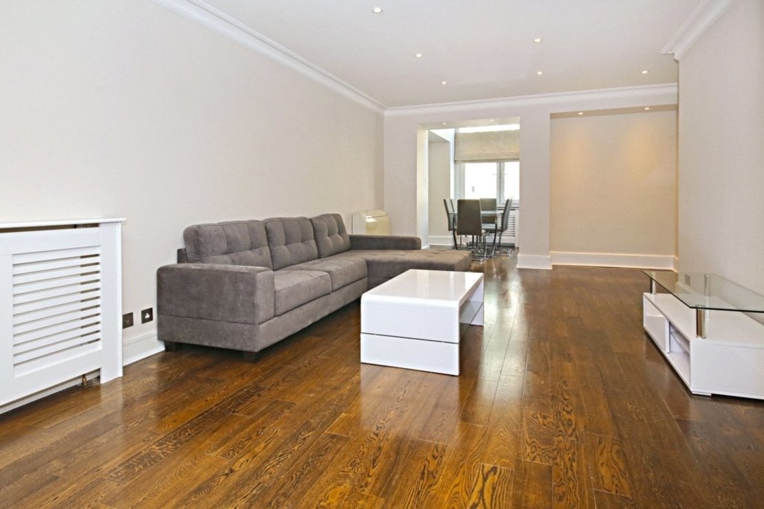 2 bedroom Flat to rent in Beverly House-view4