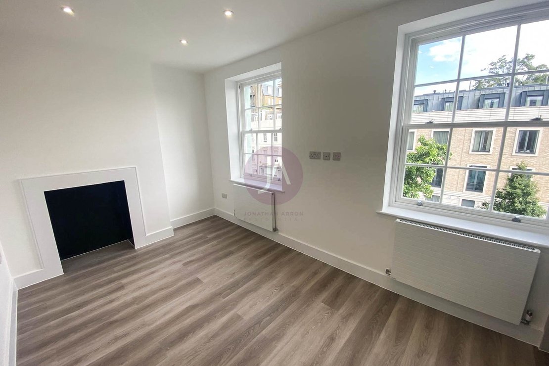 2 bedroom Flat to rent in Blenheim Terrace-view7