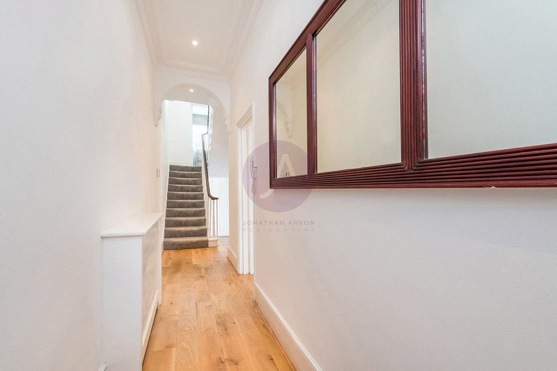 4 bedroom House to rent in Blenheim Terrace-view14