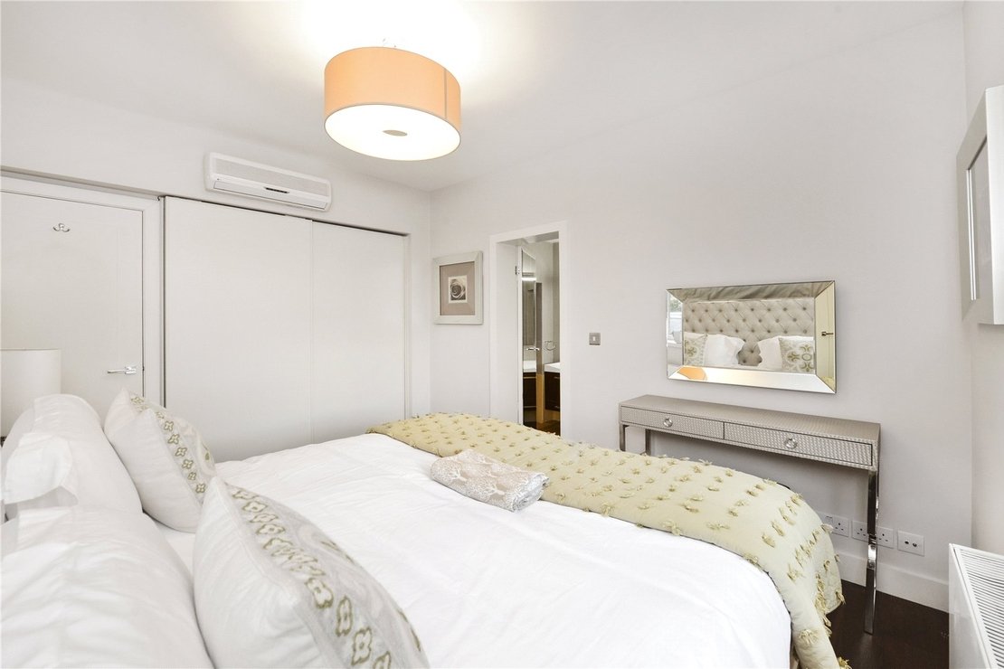3 bedroom Flat,Newhome to rent in Boydell Court-view8