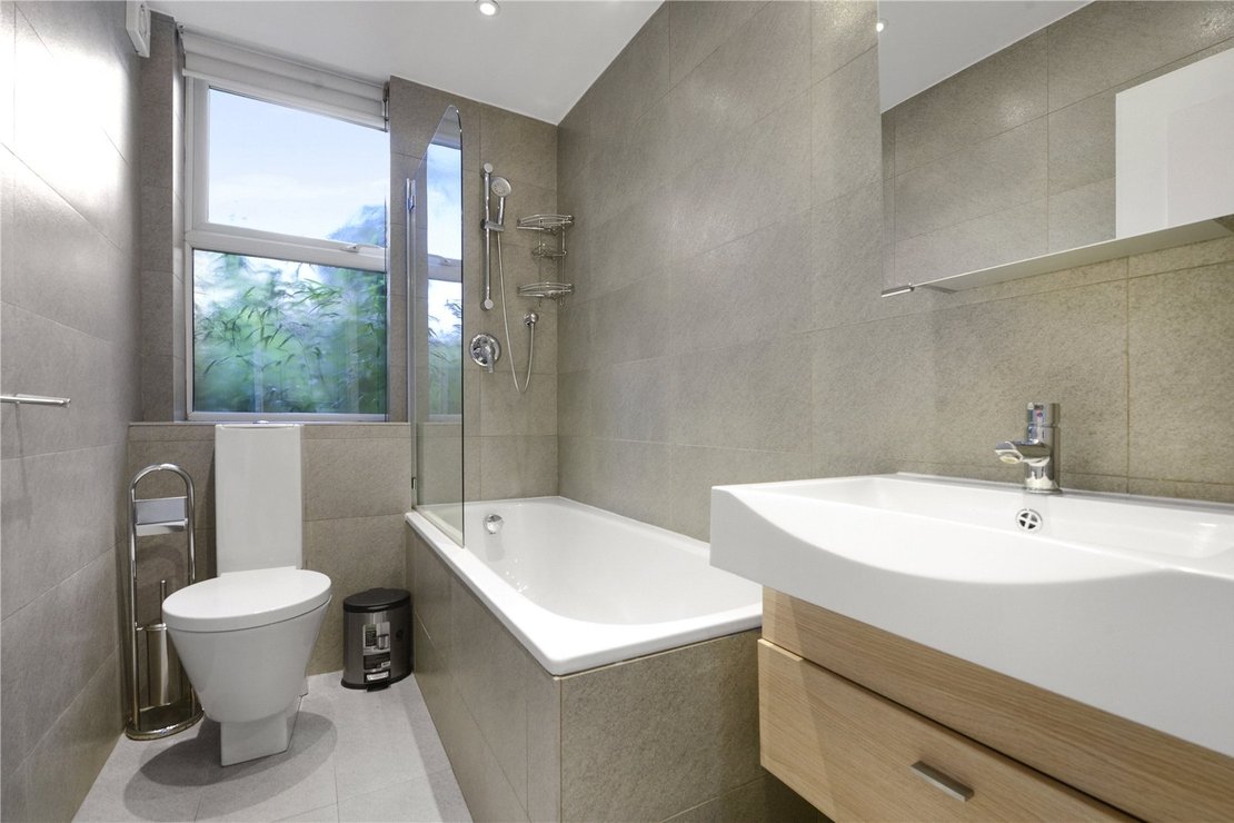 3 bedroom Flat,Newhome to rent in Boydell Court-view7