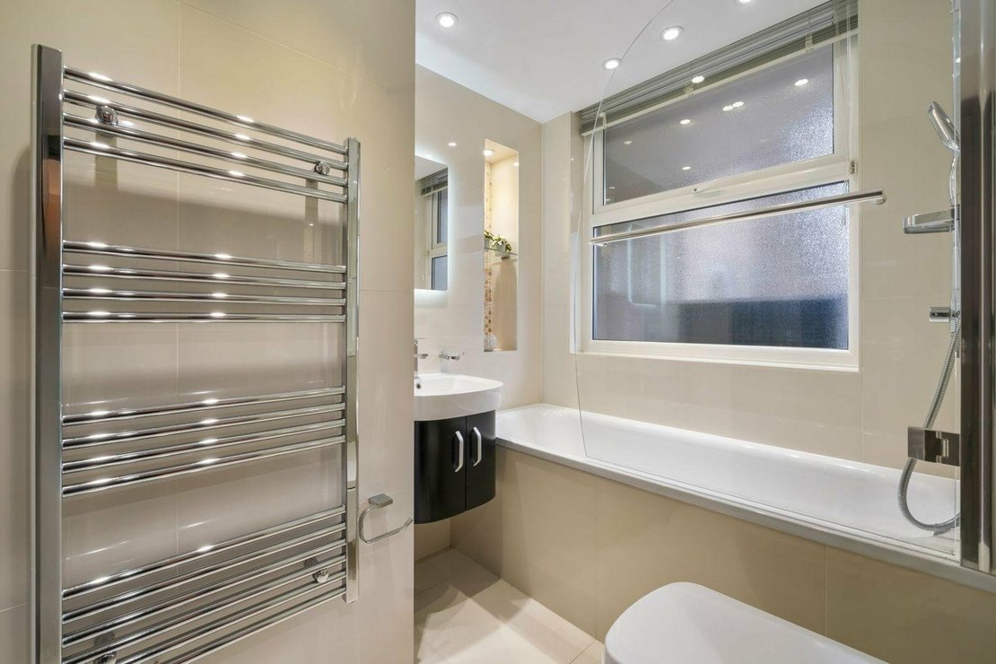 3 bedroom Flat,Newhome to rent in Boydell Court-view10