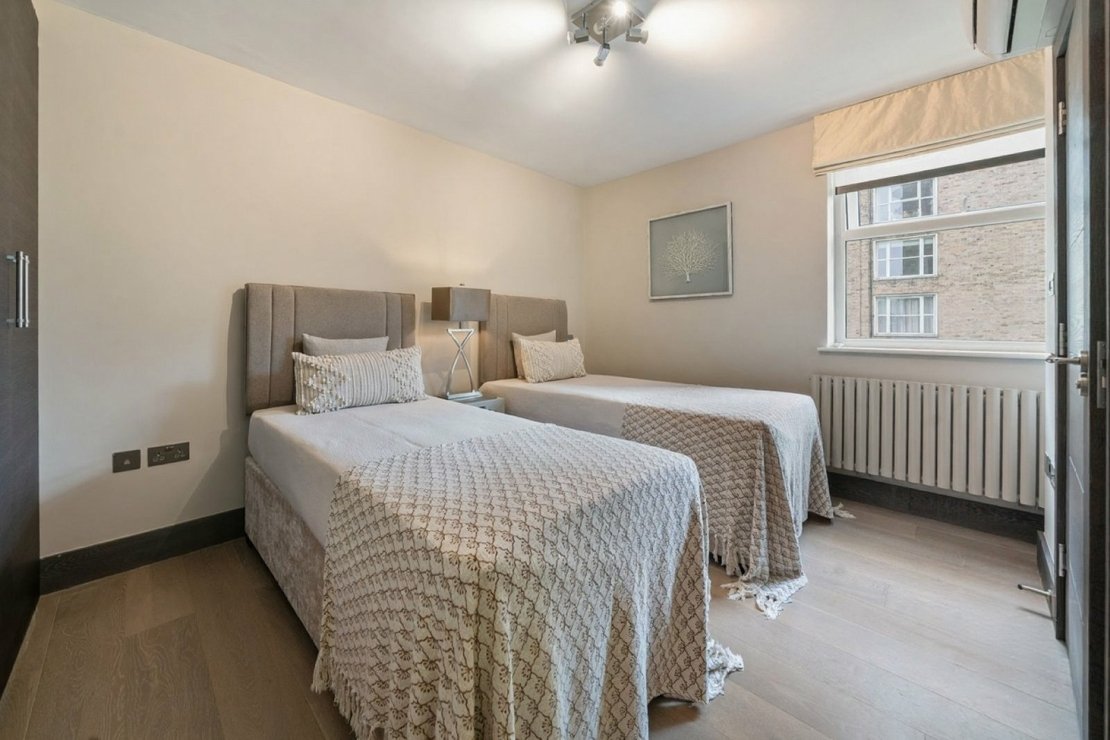 3 bedroom Flat,Newhome to rent in Boydell Court-view8