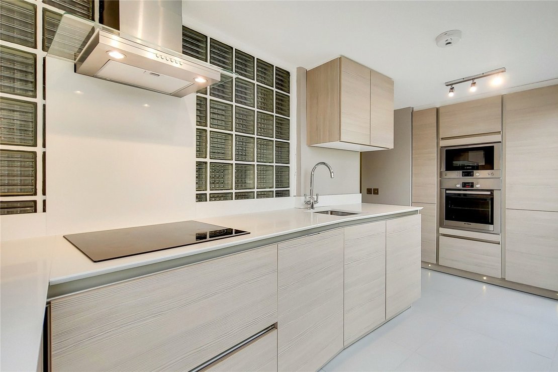 3 bedroom Flat,Newhome to rent in Boydell Court-view2