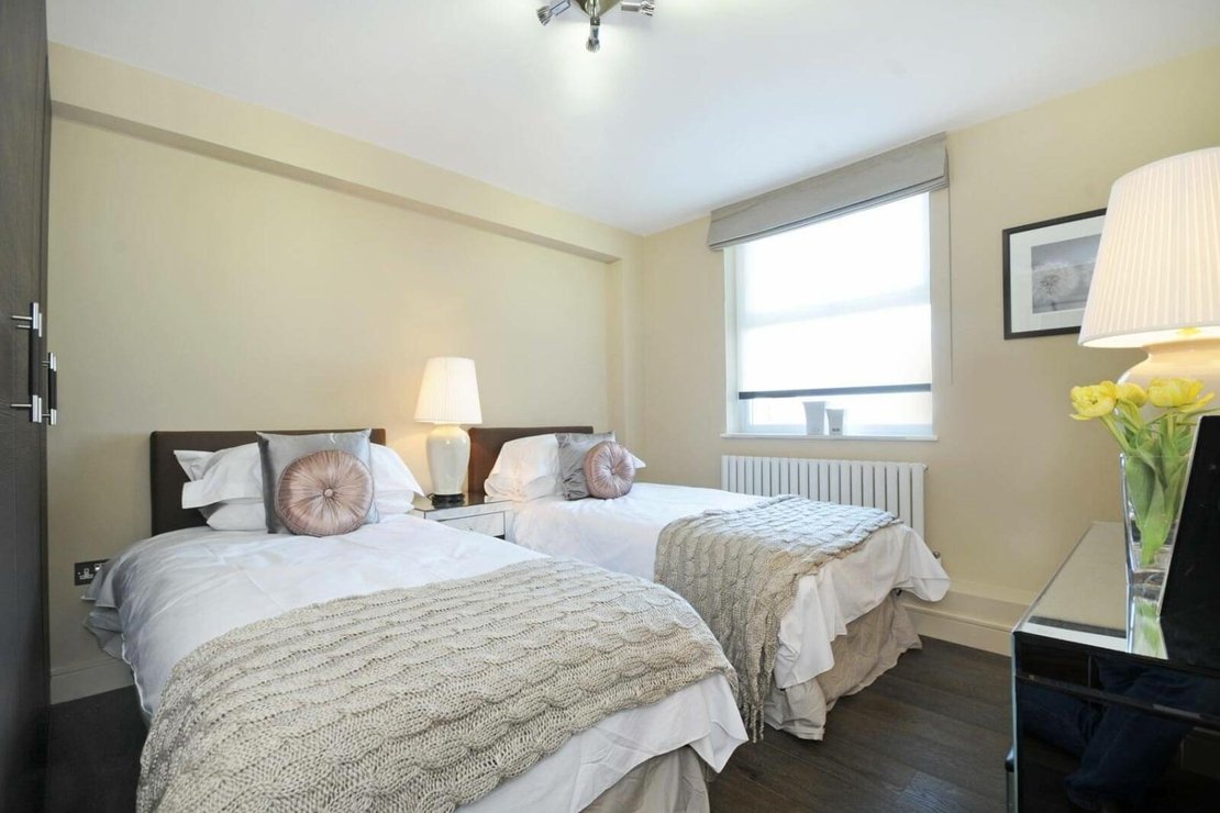 3 bedroom Flat,Newhome to rent in Boydell Court-view8