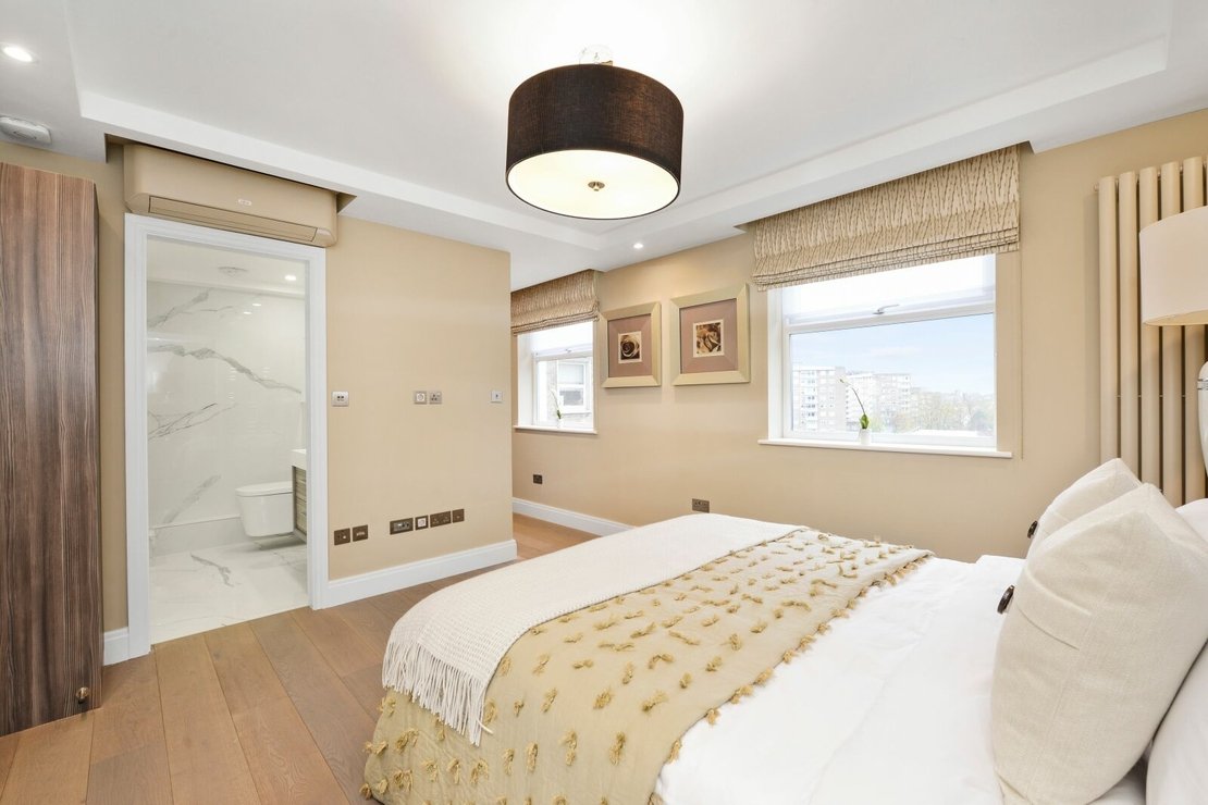 3 bedroom Flat,Newhome to rent in Boydell Court-view6
