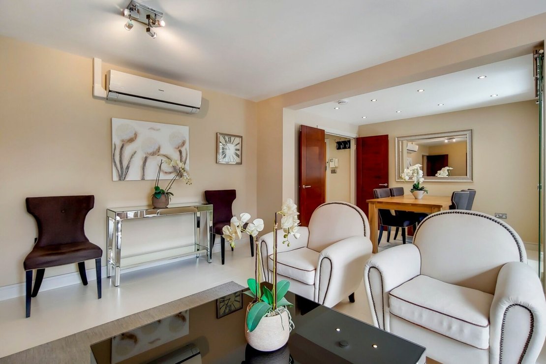 3 bedroom Flat,Newhome to rent in Boydell Court-view5