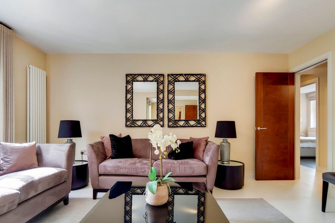 3 bedroom Flat,Newhome to rent in Boydell Court-view4