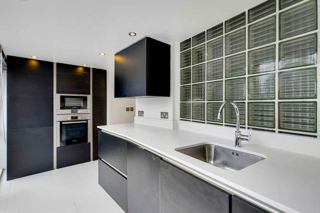 3 bedroom Flat,Newhome to rent in Boydell Court-view2