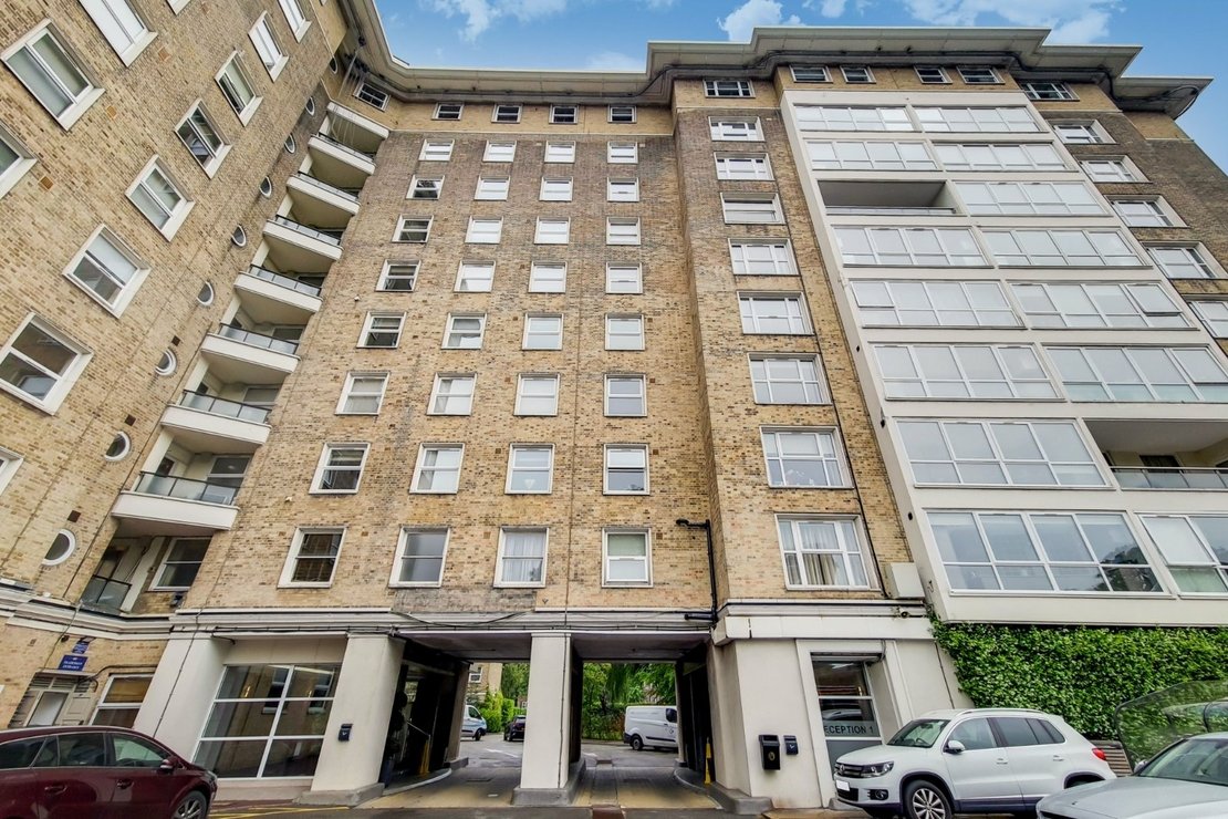 3 bedroom Flat,Newhome to rent in Boydell Court-view17