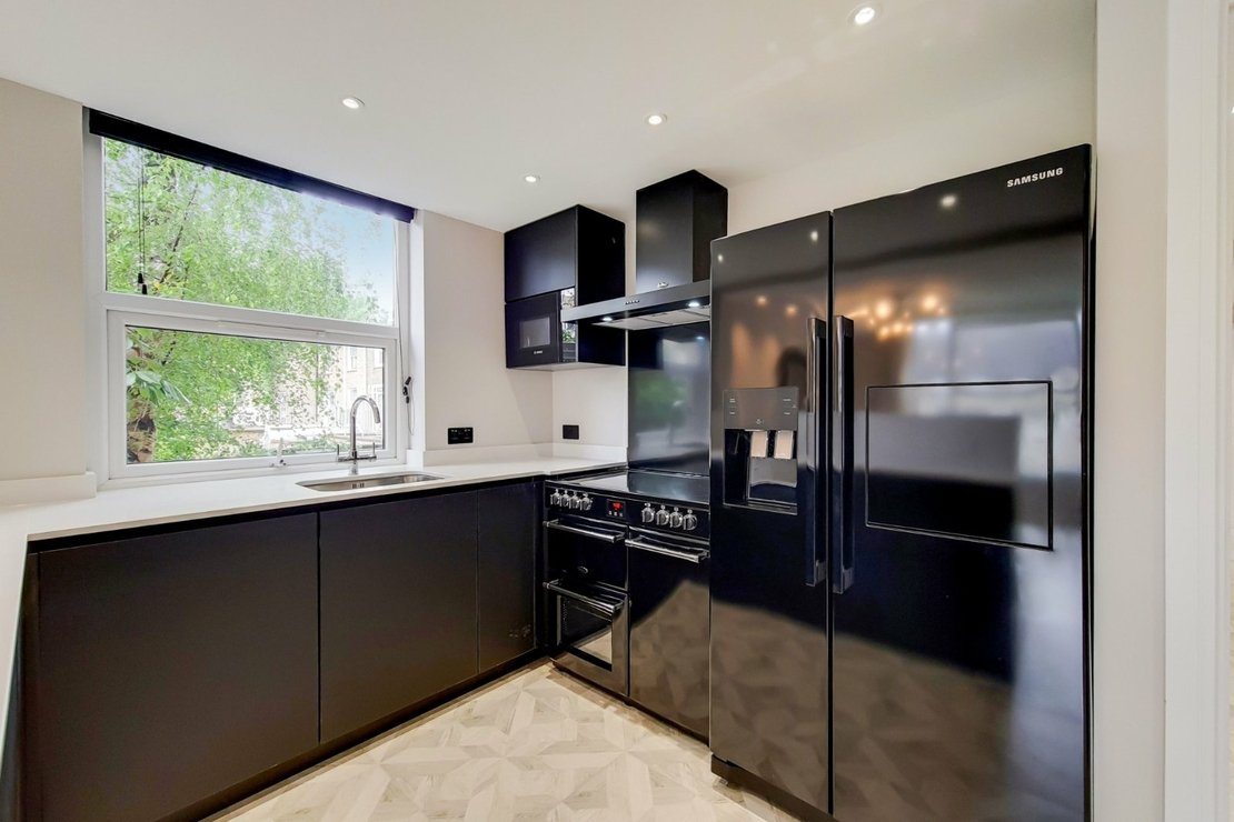 3 bedroom Flat,Newhome to rent in Boydell Court-view2