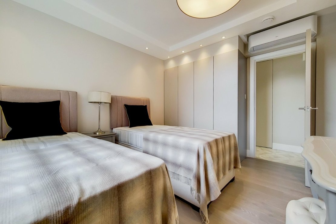 3 bedroom Flat,Newhome to rent in Boydell Court-view9
