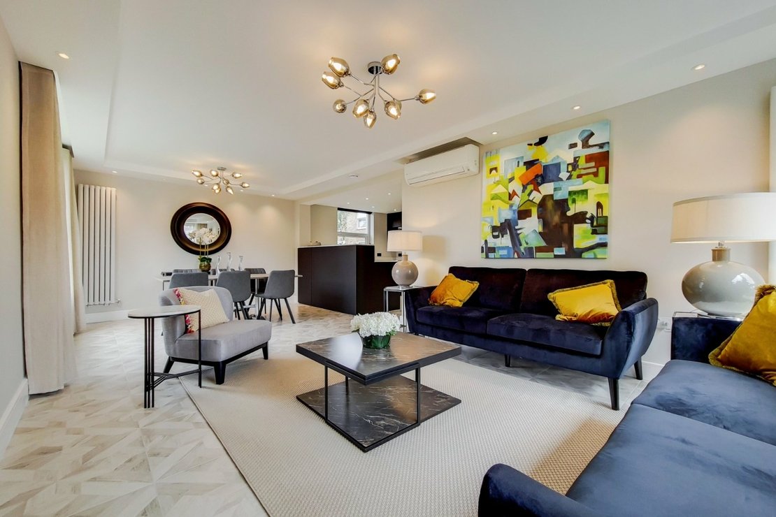 3 bedroom Flat,Newhome to rent in Boydell Court-view5