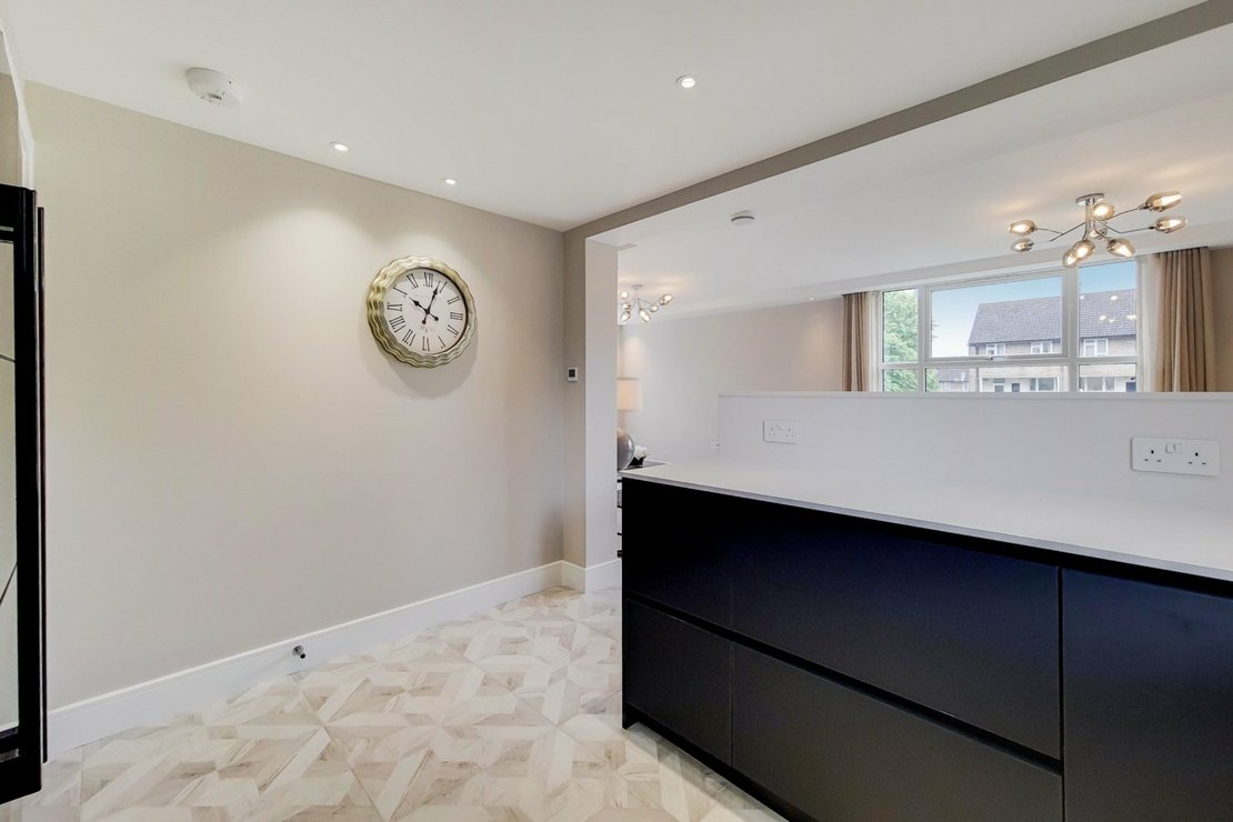 3 bedroom Flat,Newhome to rent in Boydell Court-view4