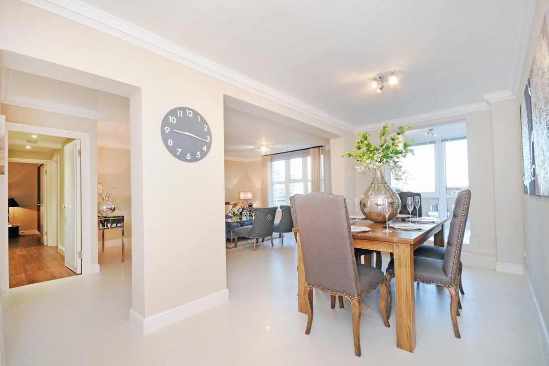 3 bedroom Flat to rent in Boydell Court-view2