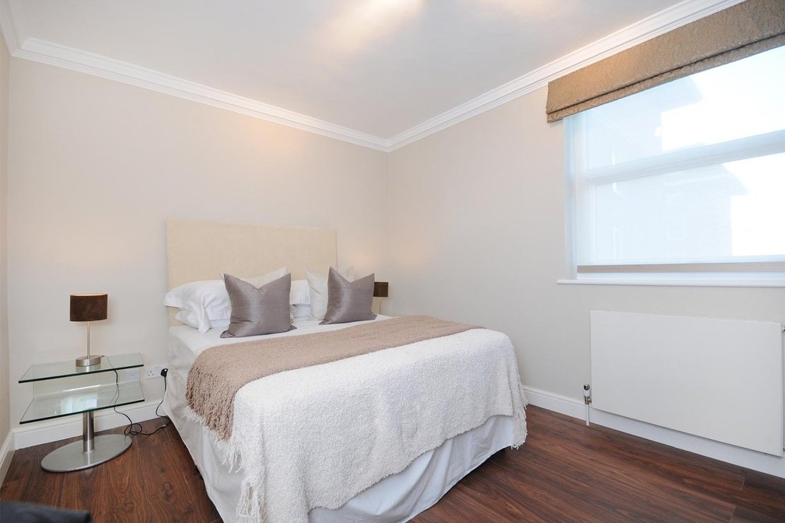 3 bedroom Flat to rent in Boydell Court-view5