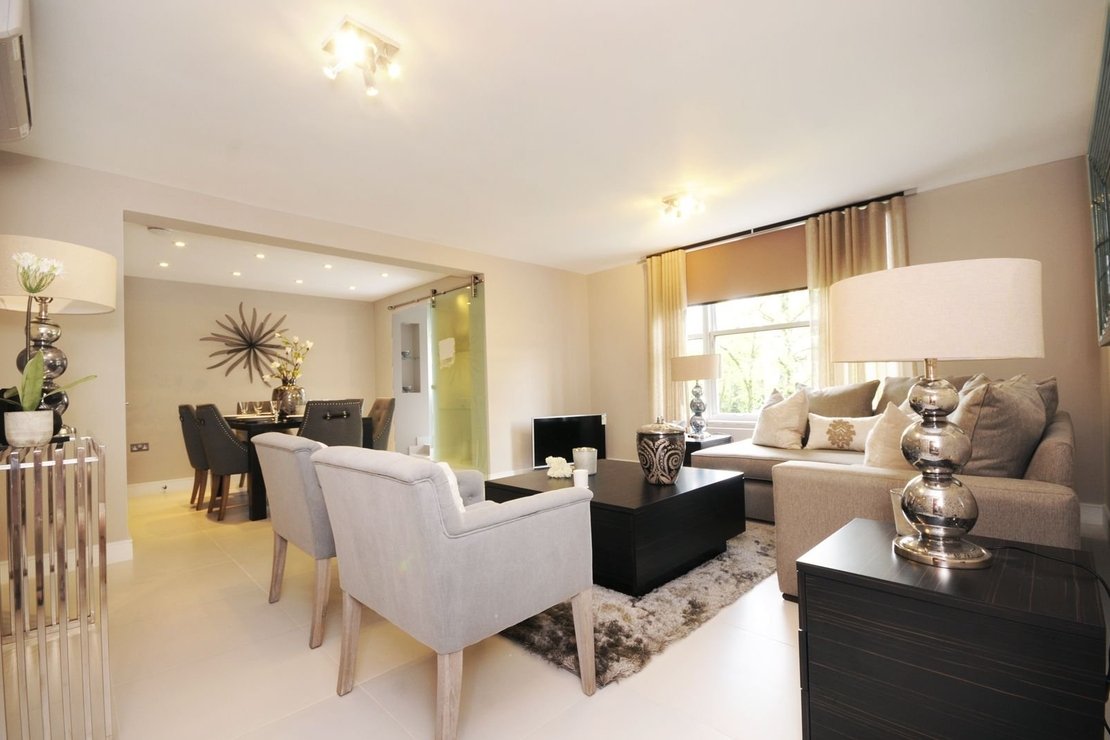 3 bedroom Flat to rent in Boydell Court-view3