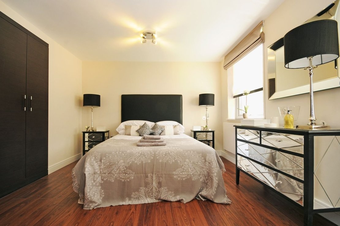3 bedroom Flat to rent in Boydell Court-view9