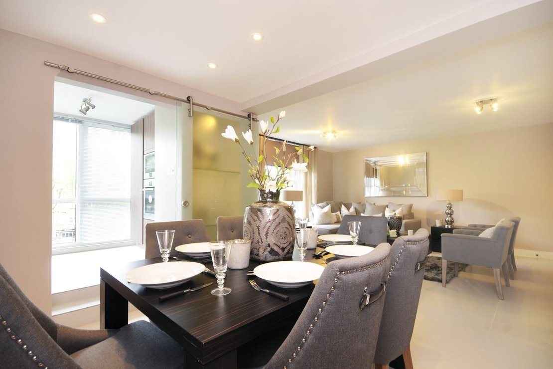 3 bedroom Flat to rent in Boydell Court-view5