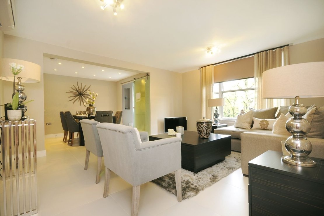 3 bedroom Flat to rent in Boydell Court-view4