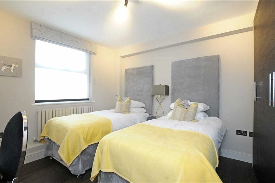 3 bedroom Flat,Newhome to rent in Boydell Court-view7