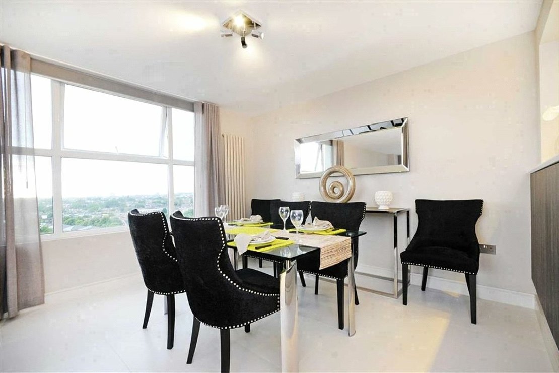 3 bedroom Flat,Newhome to rent in Boydell Court-view3