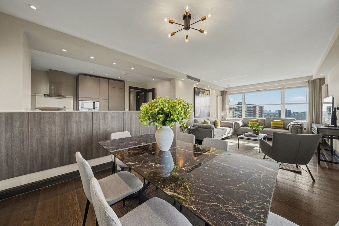 3 bedroom Flat,Newhome to rent in Boydell Court-view4