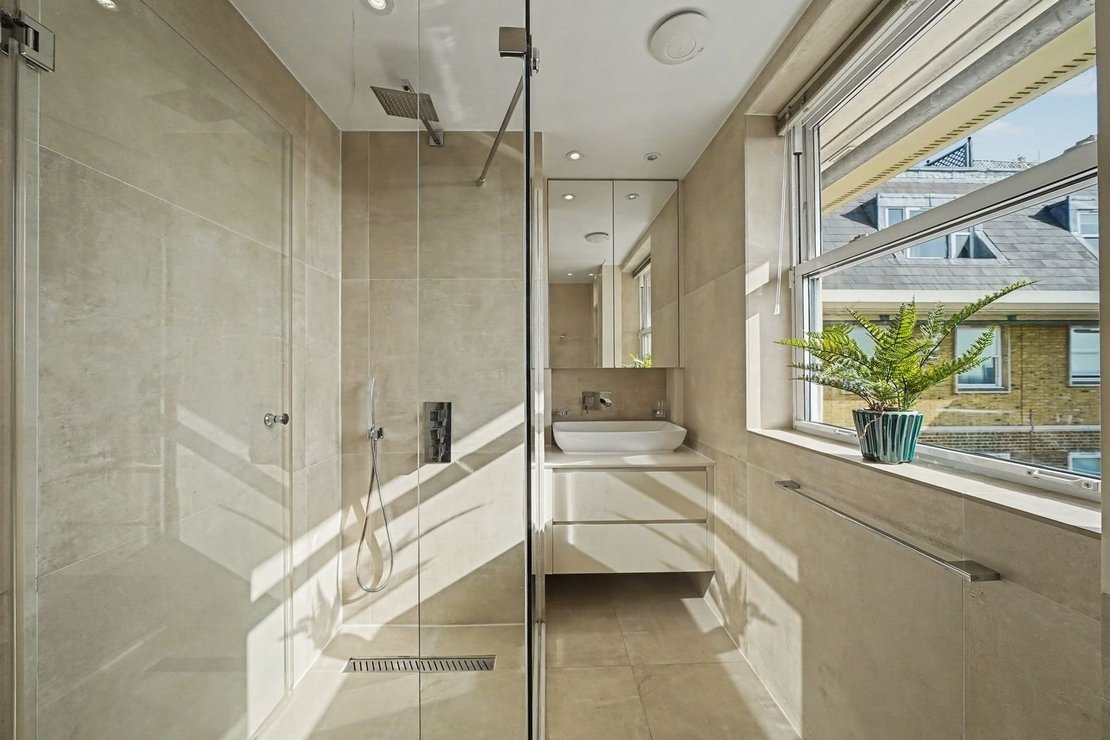 3 bedroom Flat,Newhome to rent in Boydell Court-view9