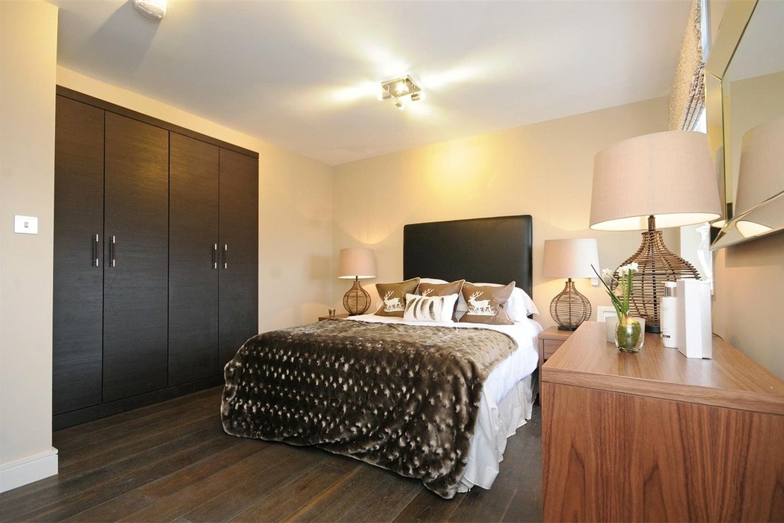 3 bedroom Flat to rent in Boydell Court-view4