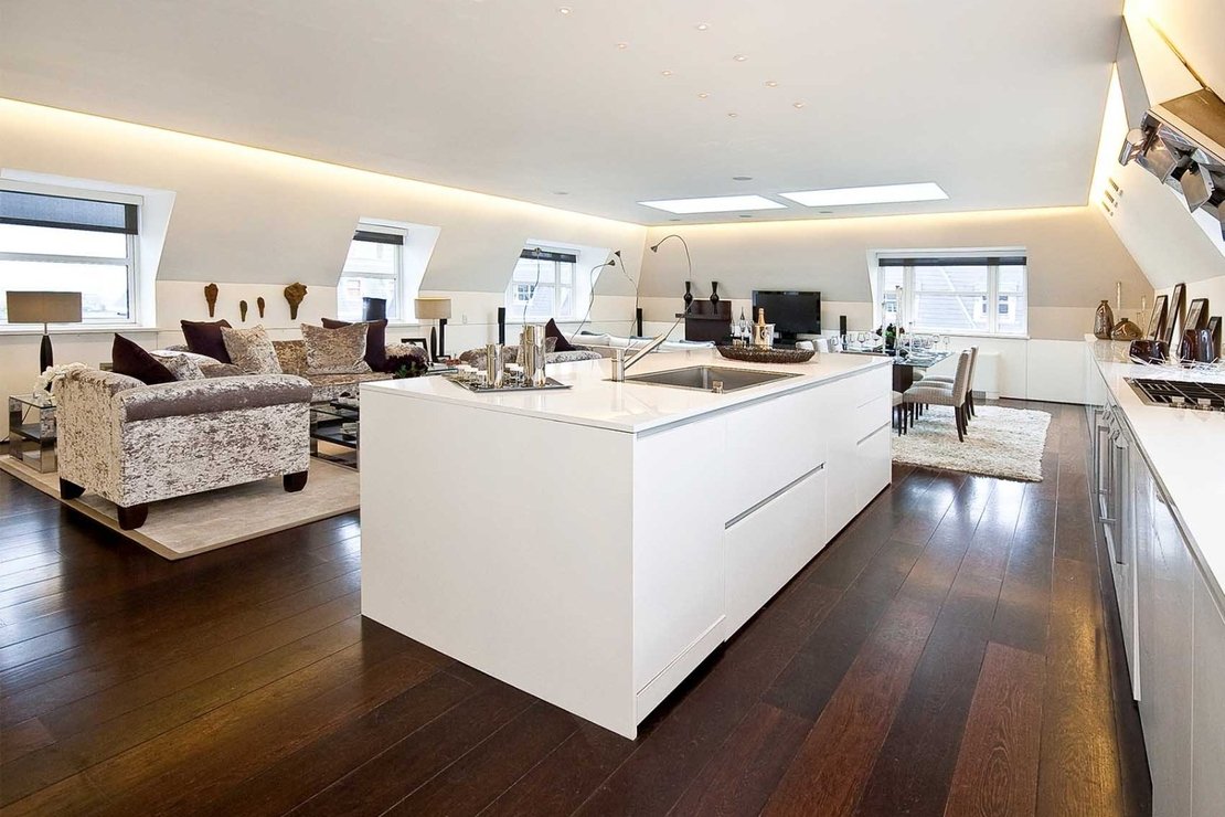 3 bedroom Flat to rent in Boydell Court-view2