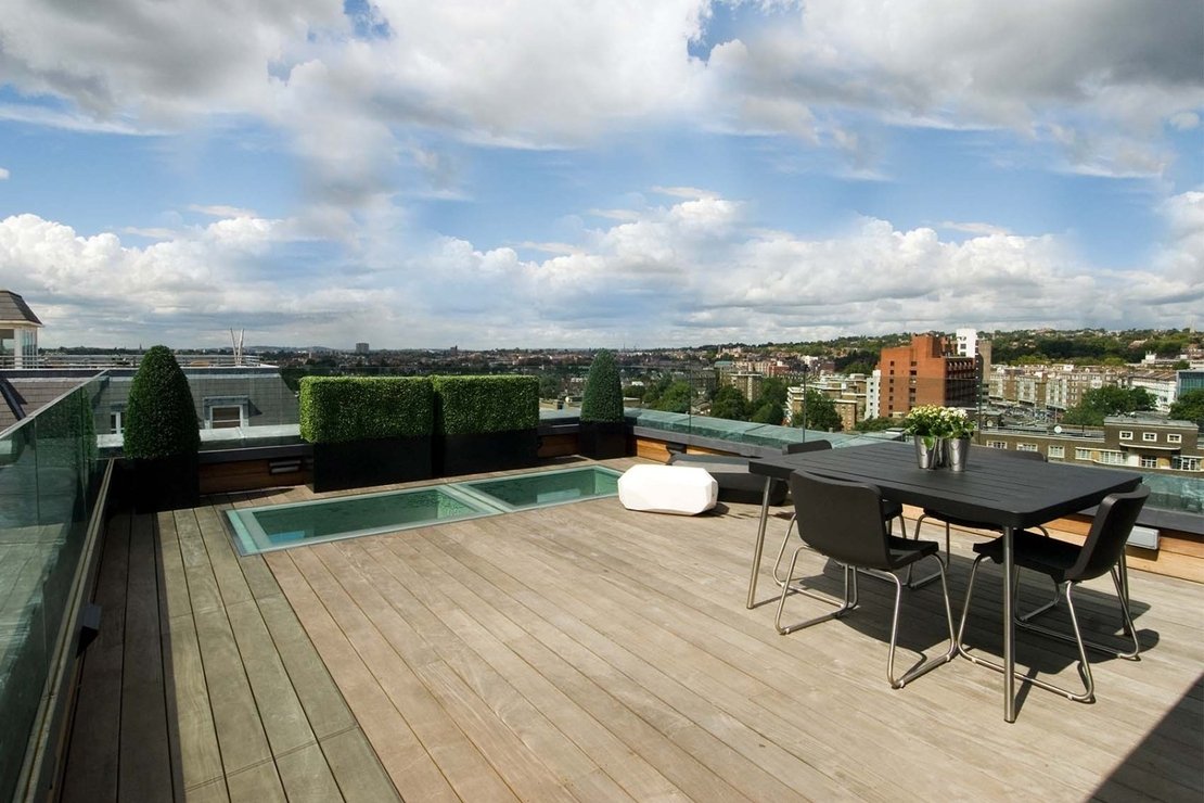 3 bedroom Flat to rent in Boydell Court-view17
