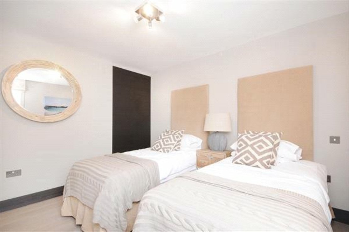 3 bedroom Flat,Newhome to rent in Boydell Court-view9