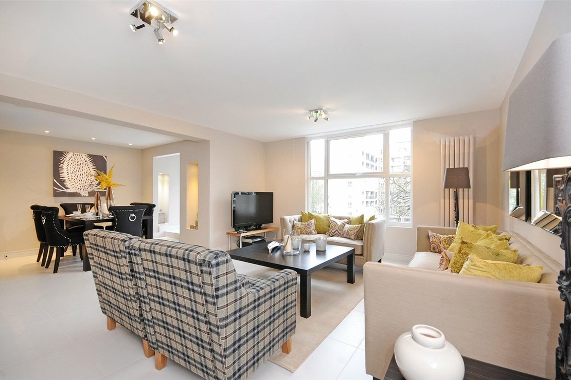 3 bedroom Flat,Newhome to rent in Boydell Court-view1