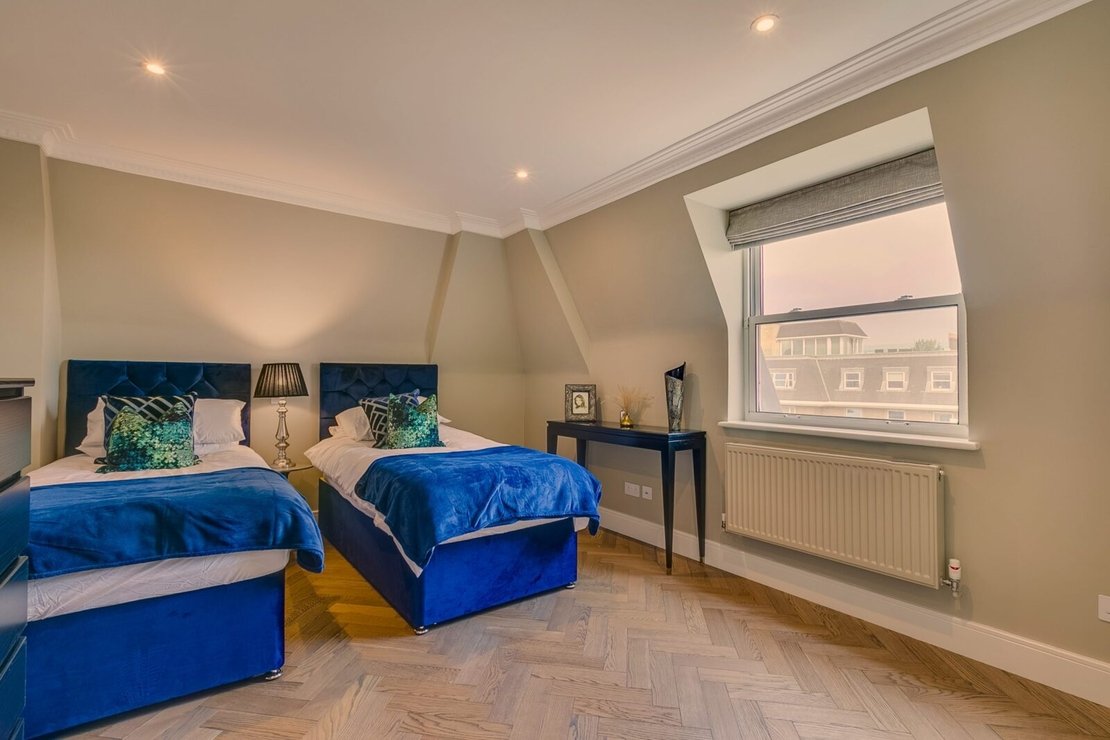 3 bedroom Flat,Newhome to rent in Boydell Court-view4