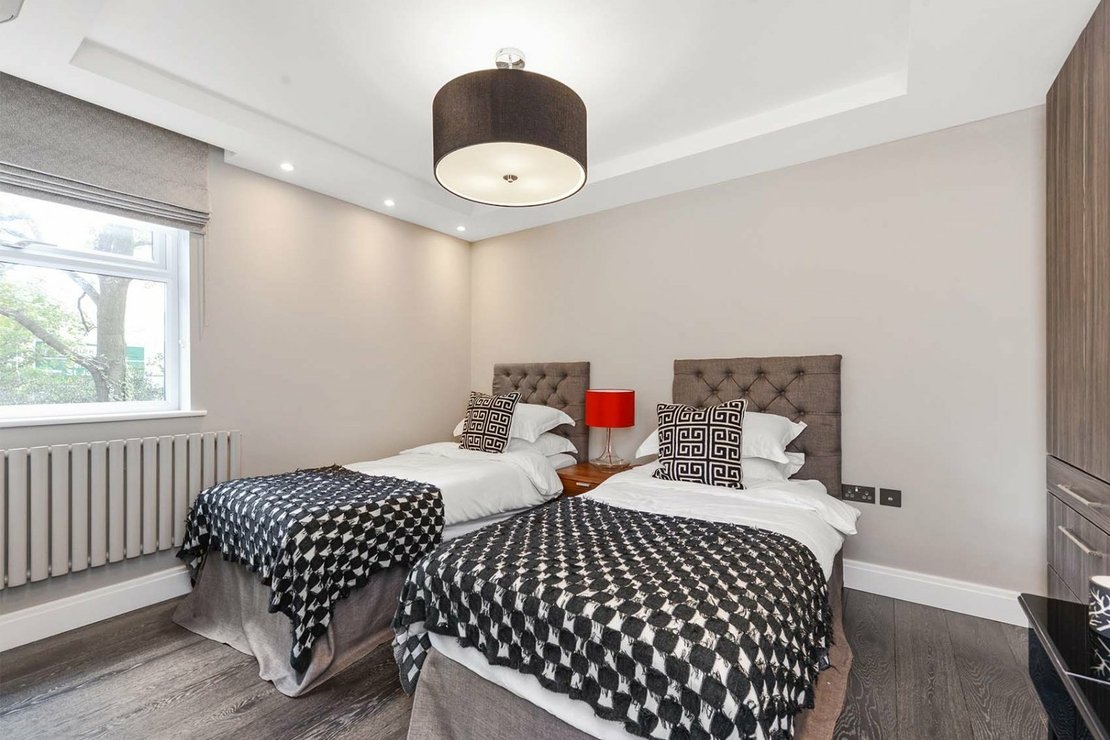 3 bedroom Flat,Newhome to rent in Boydell Court-view7